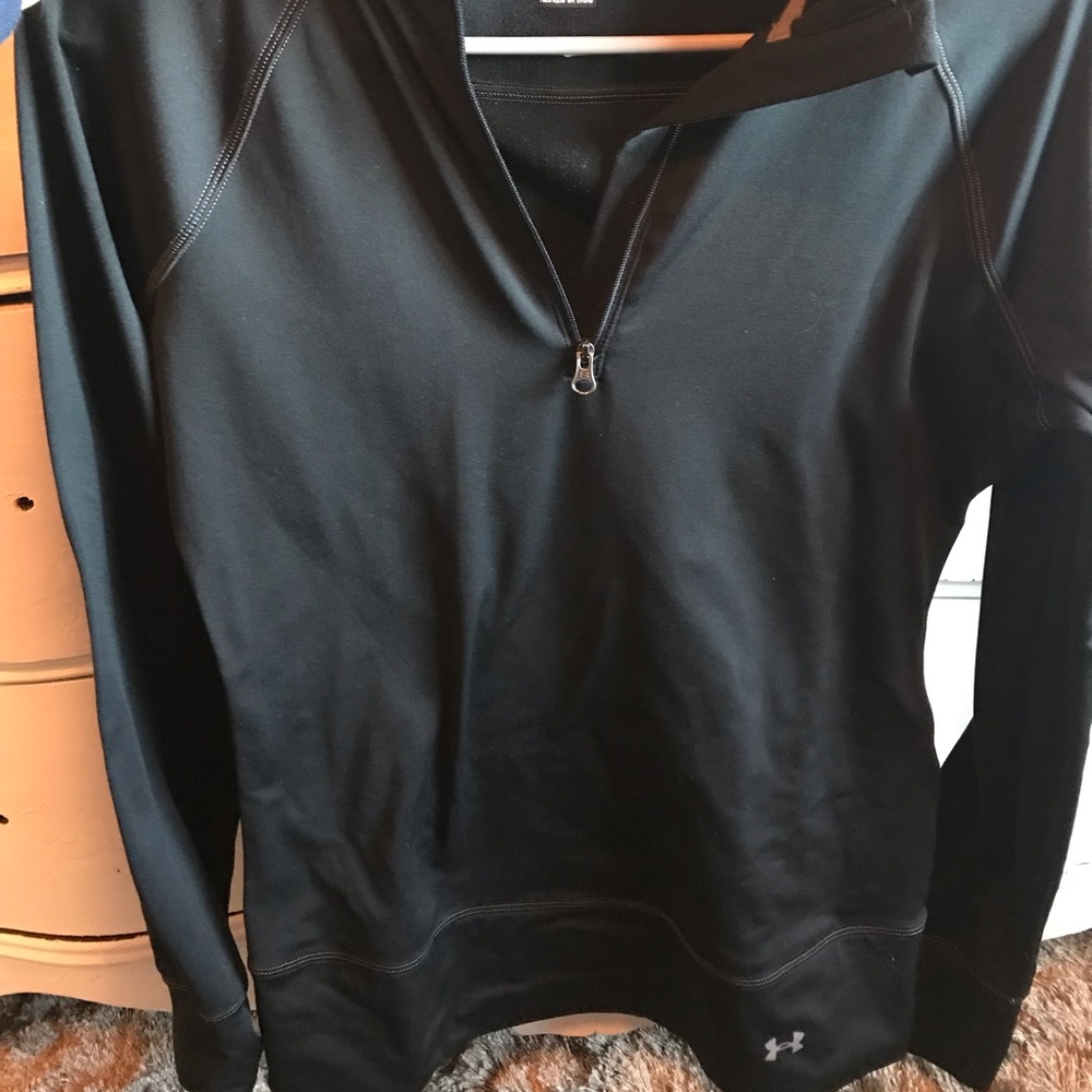 Black 1/4 zip size medium under armour long sleeve
